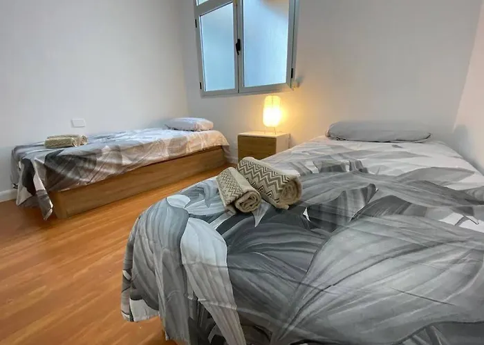 & Sun - 2 Bedrooms 50m *